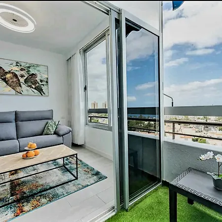 Ocean View Penthouse * 美洲海滩